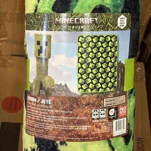 New Minecraft Movie Creeper Super Soft Throw. Size 46 X 60 Inch